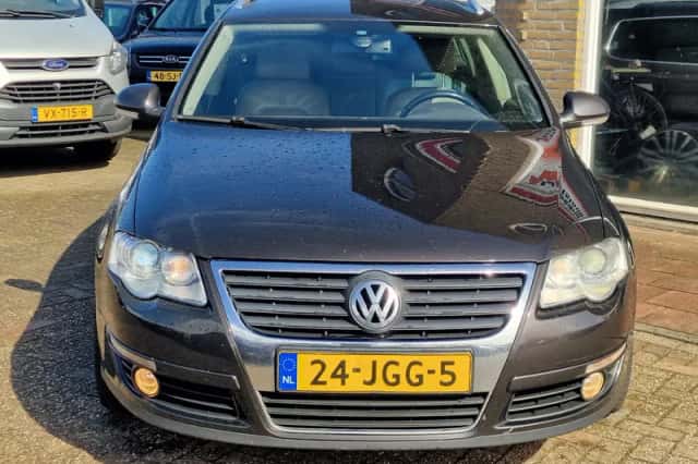 Volkswagen Passat (2005) thumbnail 6