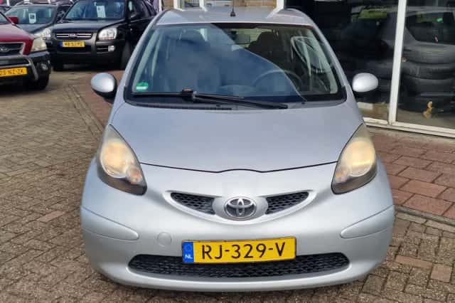 Toyota Aygo (2006) thumbnail 4