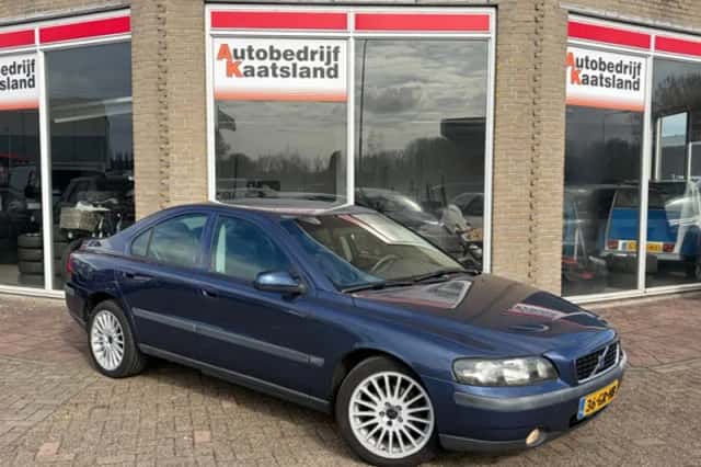 Volvo S60 (2001) thumbnail 1