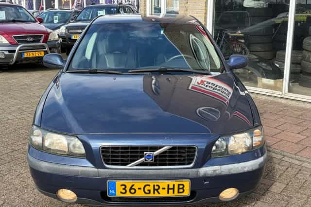 Volvo S60 (2001) thumbnail 5