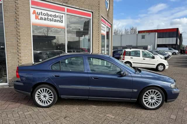 Volvo S60 (2001) thumbnail 6