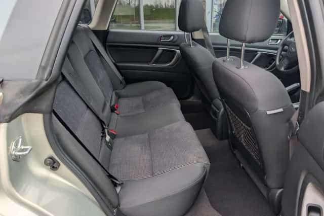 Subaru Outback (2006) thumbnail 6