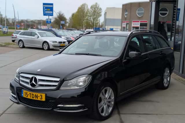 Mercedes-Benz C-Klasse (2012) thumbnail 3