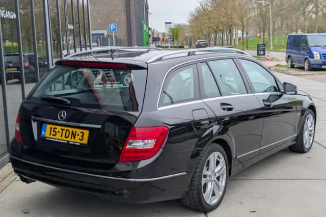 Mercedes-Benz C-Klasse (2012) thumbnail 4