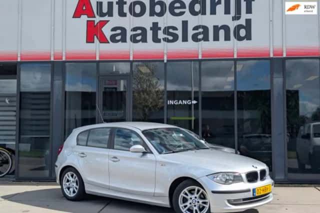 BMW 1-Serie (2008) thumbnail 1