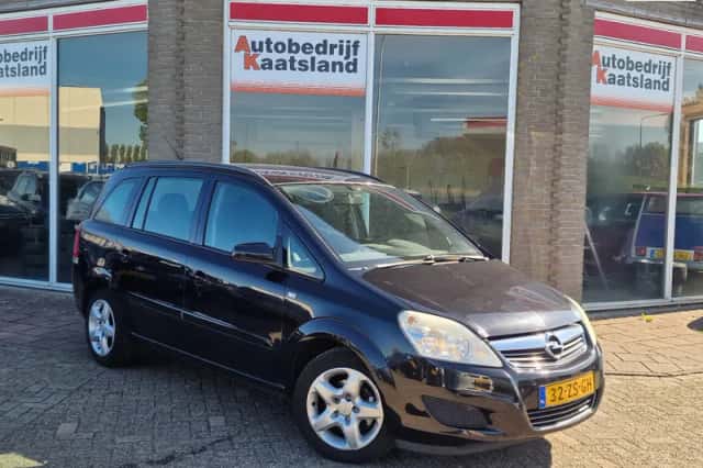 Opel Zafira (2008) thumbnail 2