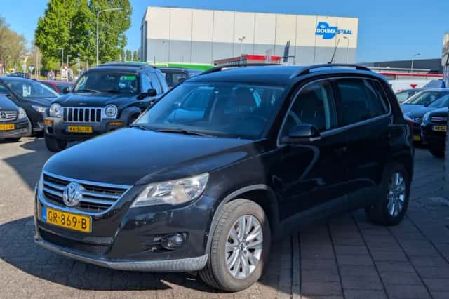 Volkswagen Tiguan (2009) thumbnail 4