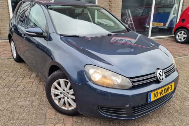 Volkswagen Golf (2011) thumbnail 3