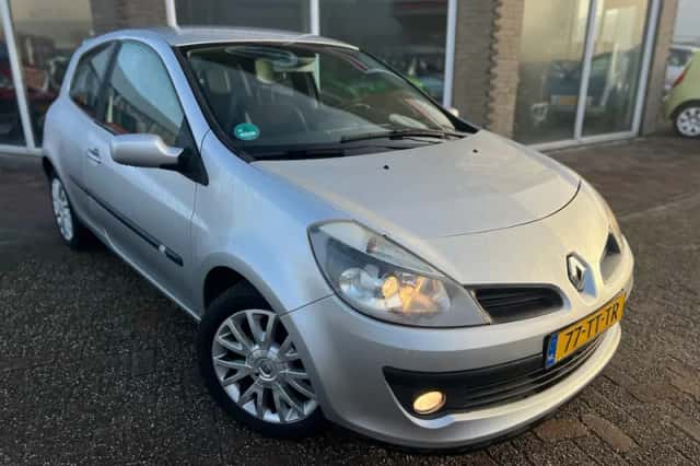 Renault Clio (2007) thumbnail 3
