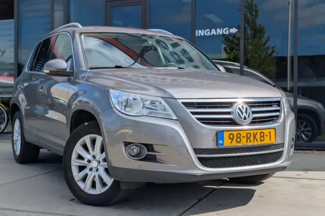 Volkswagen Tiguan (2011) thumbnail 4