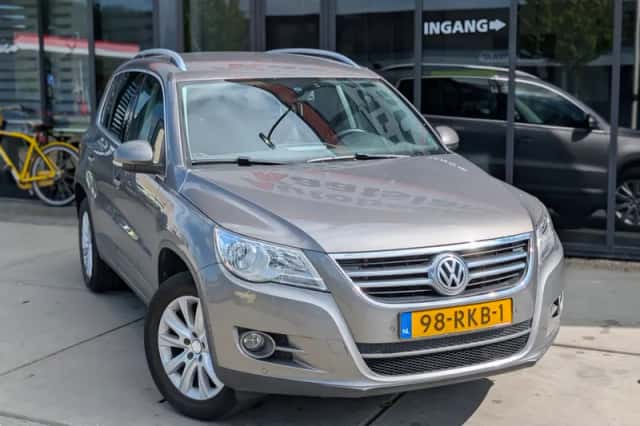 Volkswagen Tiguan (2011) thumbnail 5