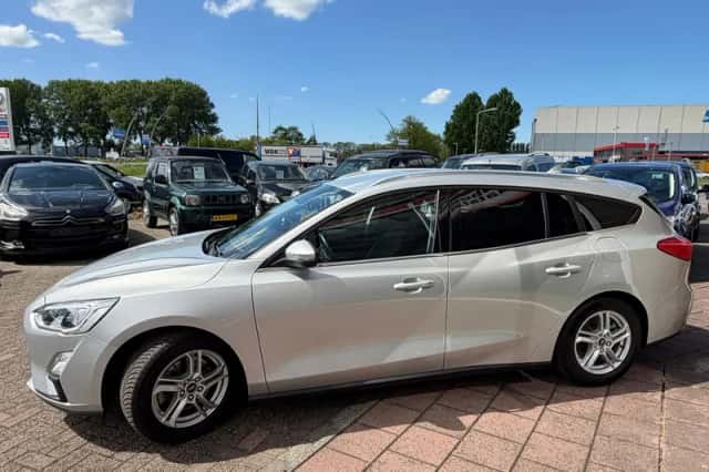 Ford Focus (2019) thumbnail 4