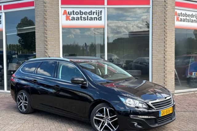Peugeot 308 (2015) thumbnail 1
