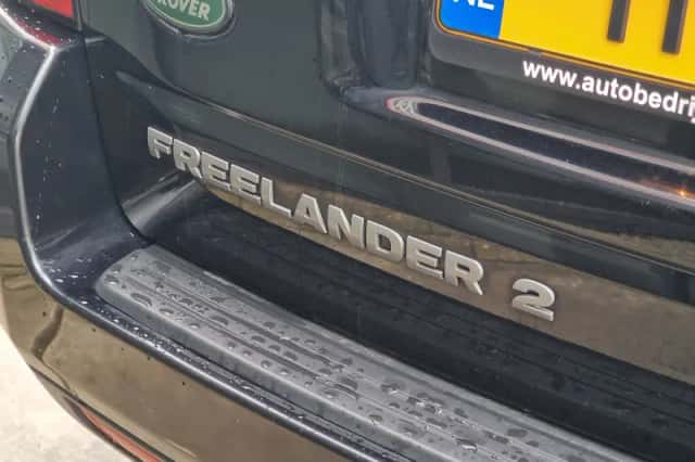 Land Rover Freelander (2012) thumbnail 6