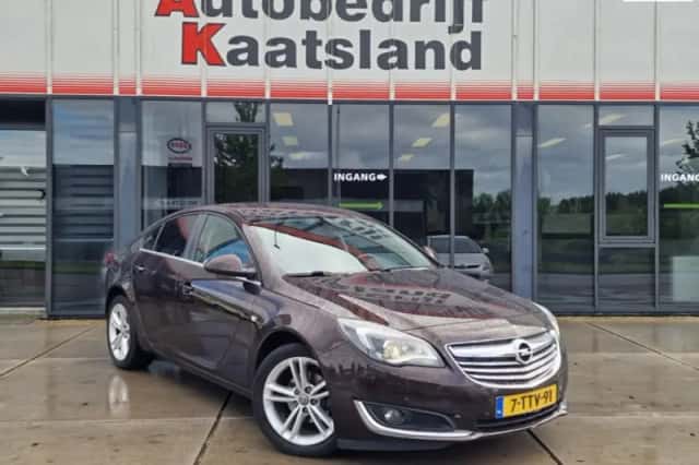 Opel Insignia (2014) thumbnail 1