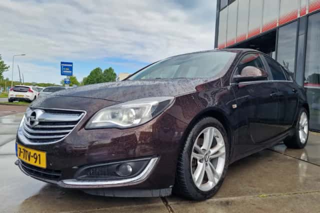 Opel Insignia (2014) thumbnail 3