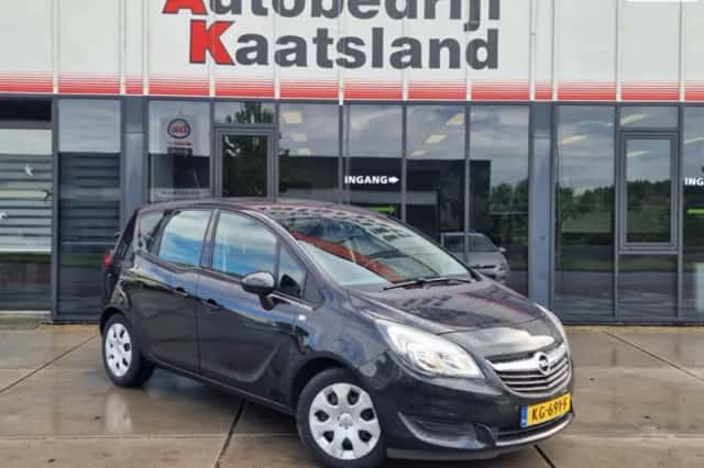Opel Meriva (2015) thumbnail 1