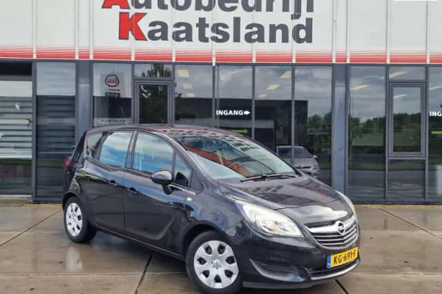Opel Meriva (2015) thumbnail 2