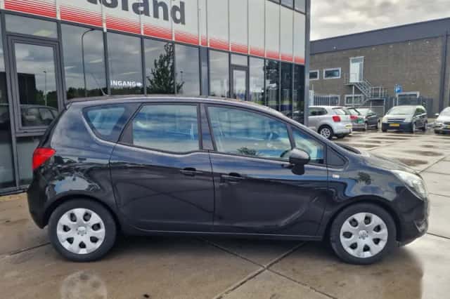 Opel Meriva (2015) thumbnail 6