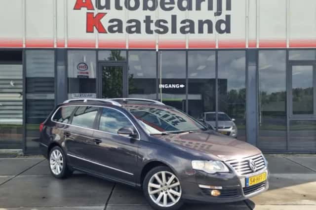 Volkswagen Passat (2008) thumbnail 1