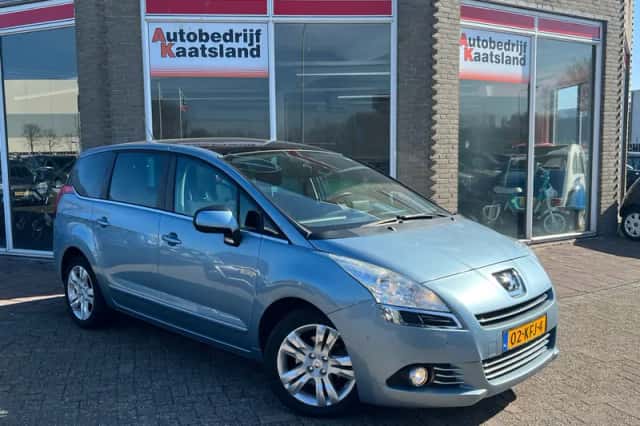 Peugeot 5008 (2009) thumbnail 2