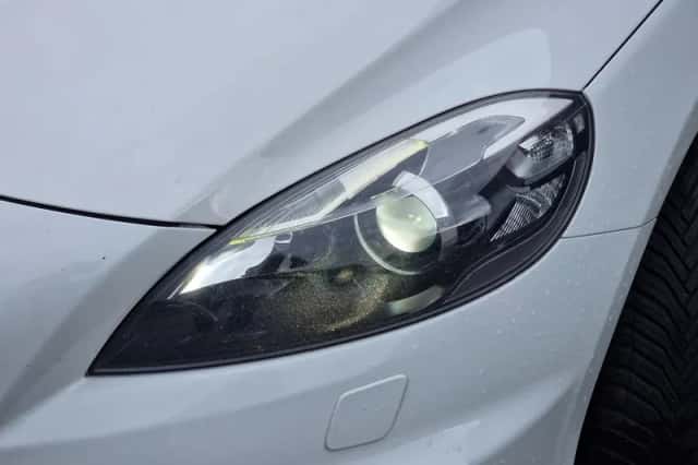 Volvo V40 (2014) thumbnail 4
