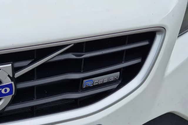 Volvo V40 (2014) thumbnail 6