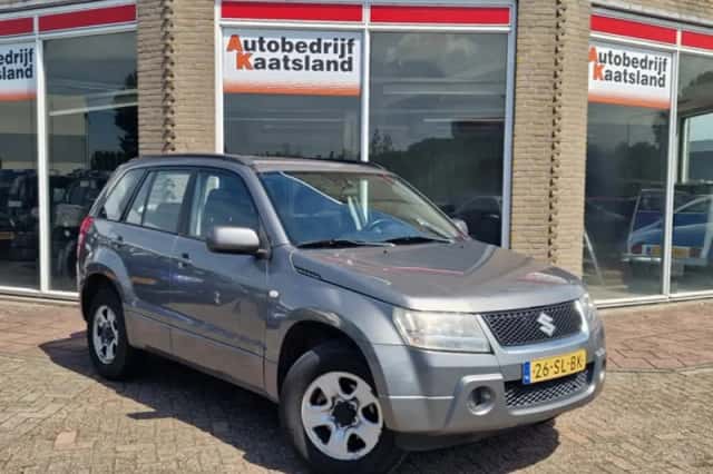 Suzuki Grand Vitara (2006) thumbnail 1