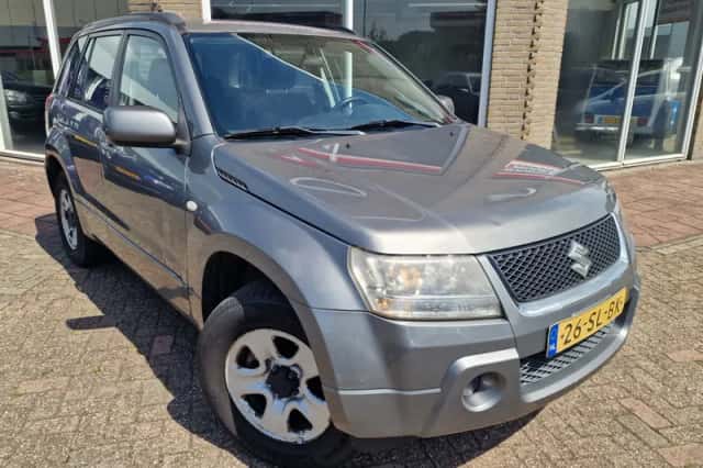 Suzuki Grand Vitara (2006) thumbnail 3