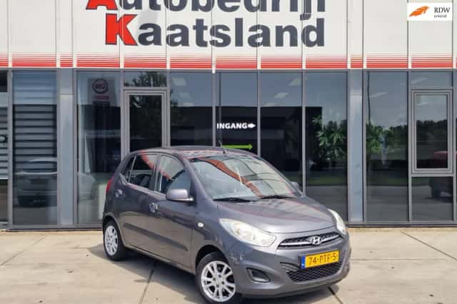 Hyundai i10 (2011) thumbnail 2