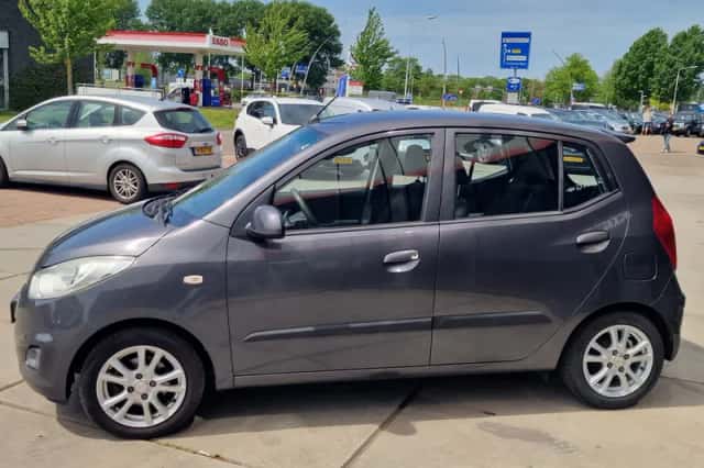 Hyundai i10 (2011) thumbnail 4