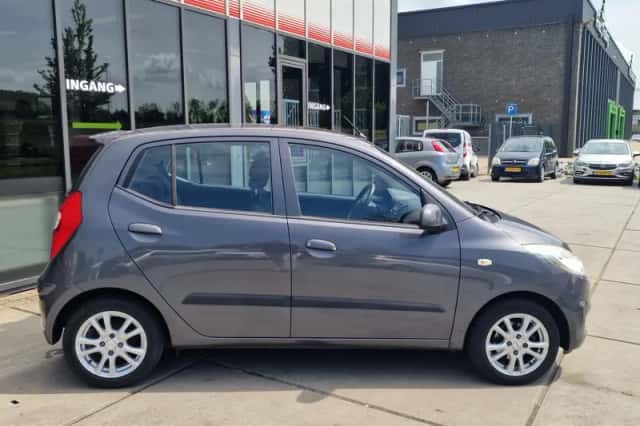 Hyundai i10 (2011) thumbnail 6