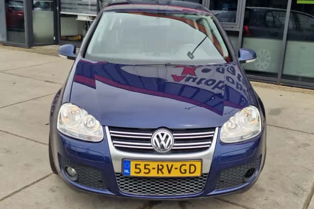 Volkswagen Golf (2005) thumbnail 4