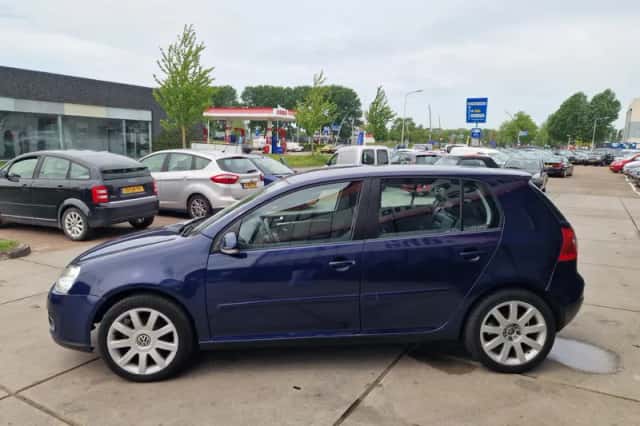 Volkswagen Golf (2005) thumbnail 5