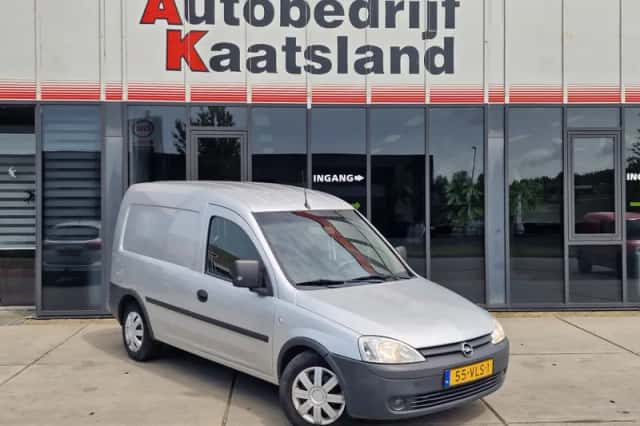 Opel Combo (2008) thumbnail 2