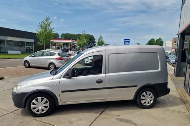 Opel Combo (2008) thumbnail 4