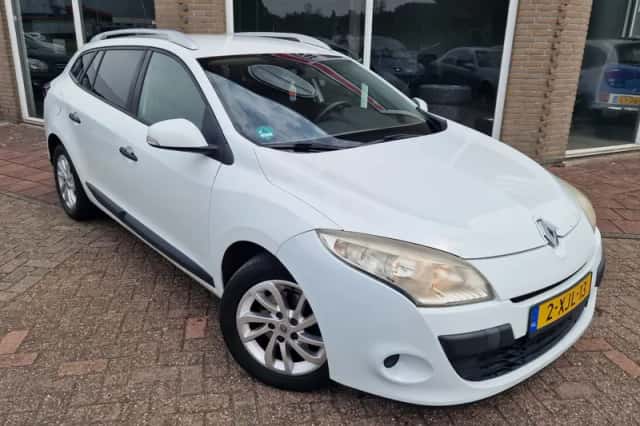 Renault Mégane (2009) thumbnail 3