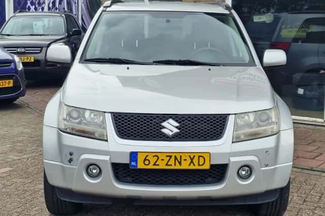 Suzuki Grand Vitara (2008) thumbnail 5