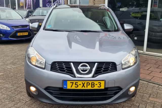 Nissan Qashqai (2012) thumbnail 5