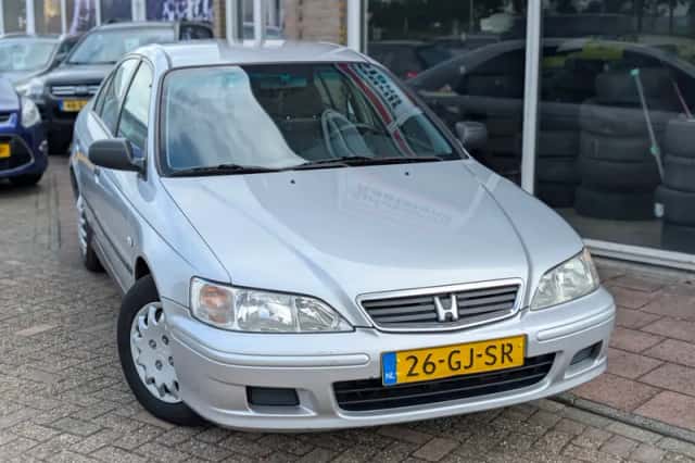 Honda Accord (2001) thumbnail 5