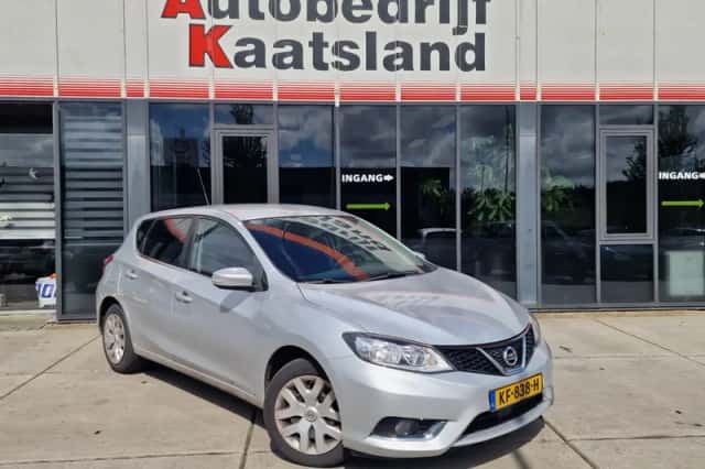 Nissan Pulsar (2016) thumbnail 2