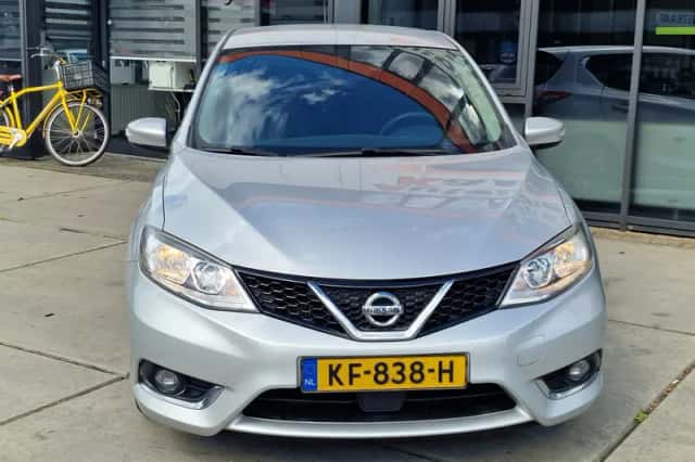 Nissan Pulsar (2016) thumbnail 4