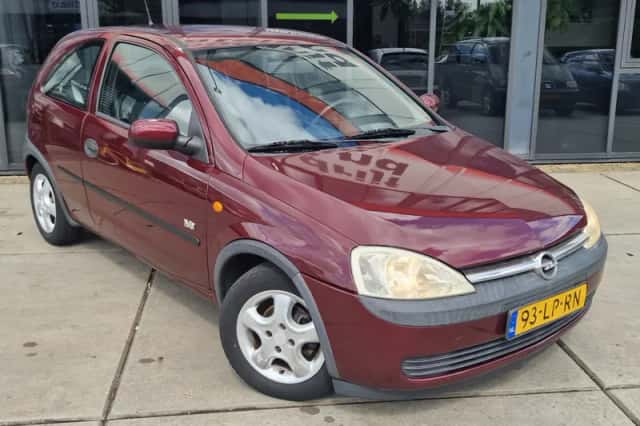 Opel Corsa (2003) thumbnail 3