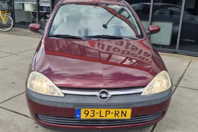 Opel Corsa (2003) thumbnail 5