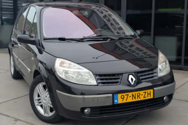 Renault Scénic (2004) thumbnail 6