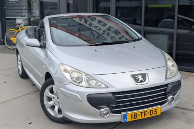 Peugeot 307 CC (2006) thumbnail 5