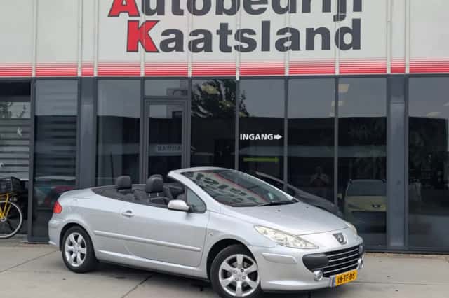 Peugeot 307 CC (2006) thumbnail 6