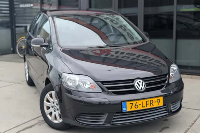 Volkswagen Golf (2005) thumbnail 5
