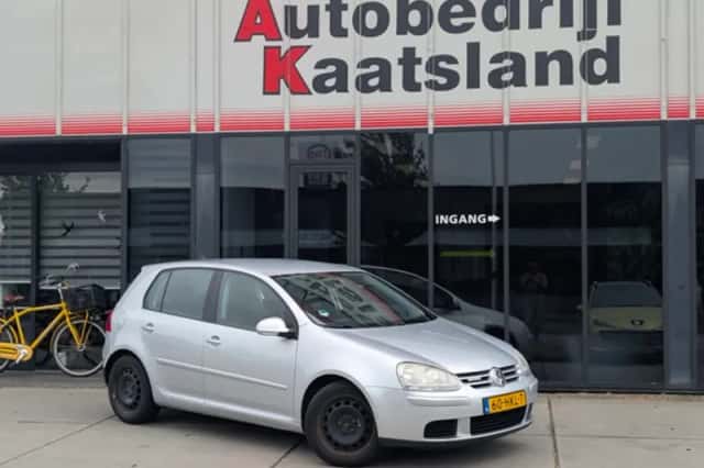 Volkswagen Golf (2009) thumbnail 1