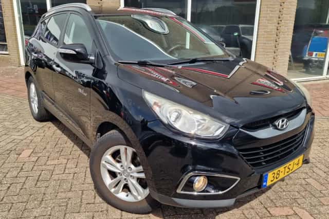 Hyundai ix35 (2012) thumbnail 3